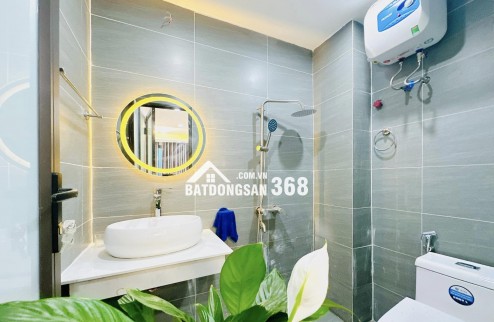 Tôi cho thuê nhà mới, hai cửa đi, Hoàng Văn Thái, 96m2x 5T vỉa hè 29 Tr